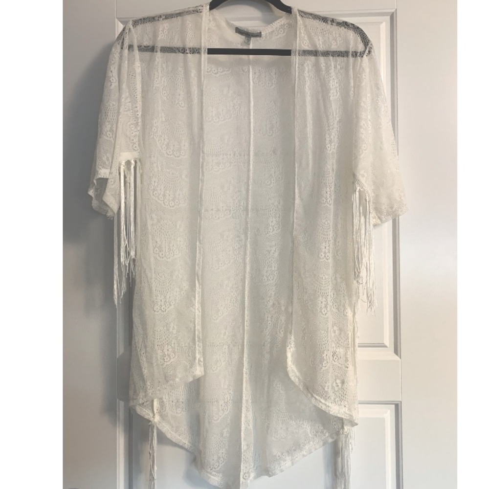 CHARLOTTE RUSSE white tassel kimono